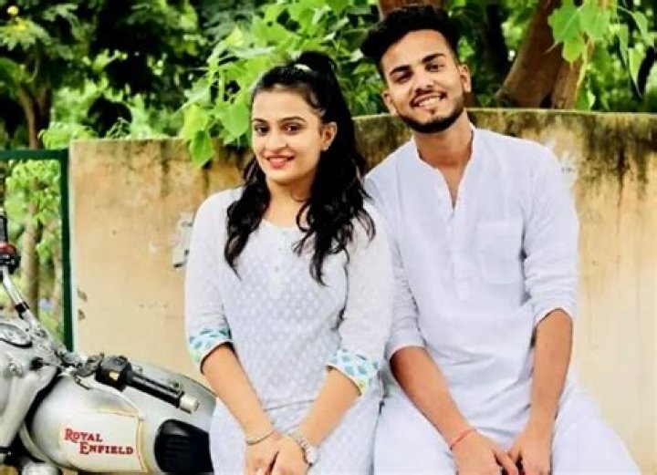 Parul Yadav Height, Weight, Net Worth, Age, Birthday, Wikipedia, Who, Instagram, Biography