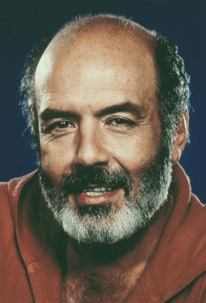 Pernell Roberts Biography - Facts, Childhood, Family Life & Achievements