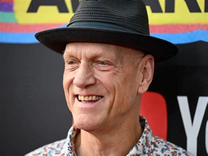 Peter Garrett Biography - Childhood, Life Achievements & Timeline