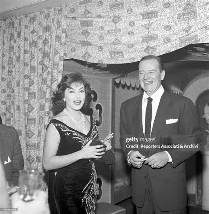 Pilar Pallete Biography - Facts, Childhood, Family Life & Achievements