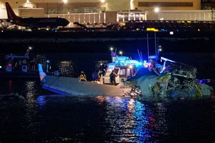 
Plane crash near Republic airport in Long Island: 1 dead, 2 others seriously injured 