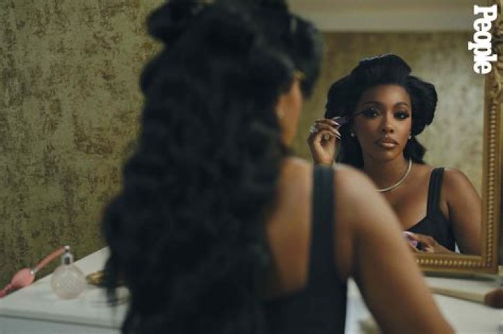 Porsha Williams Looks Heavenly In Another Baby Bump Post