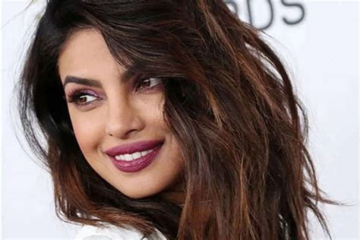 Priyanka Chopra Opens Up About Her Quarantine Interests – Cocktails, Hosting Brunches And Learning Instruments!