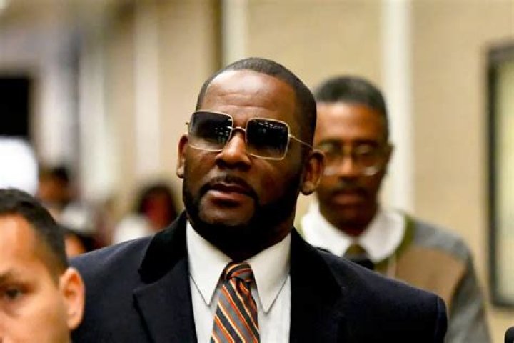 R. Kelly Is Reportedly Suffering From An STD, According To His Medical Records — His Lawyers Have An Interesting Defense