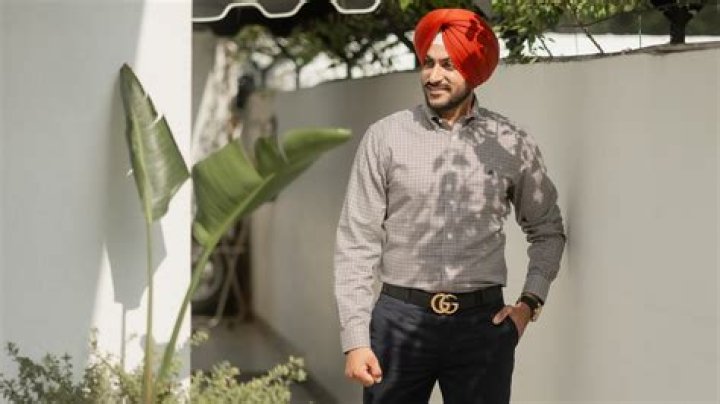 
Rajvir Jawanda Height, Weight, Net Worth, Age, Birthday, Wikipedia, Who, Instagram, Biography 