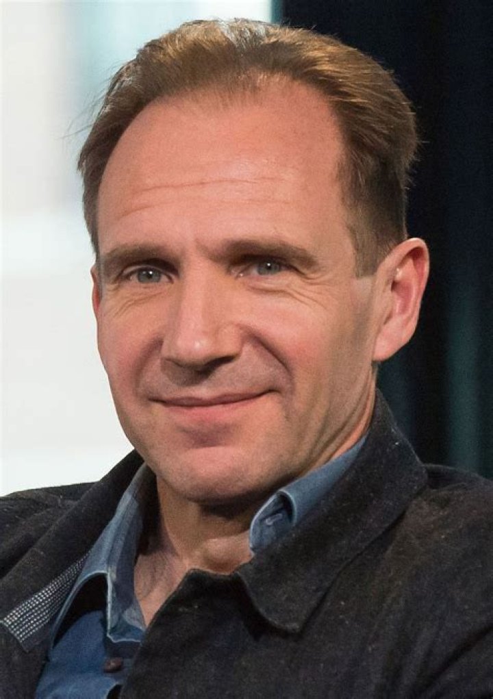 Ralph Fiennes Biography - Facts, Childhood, Family Life & Achievements