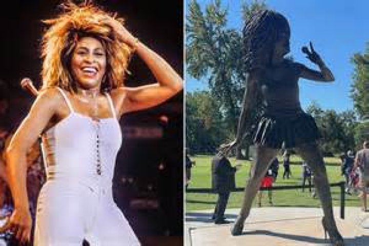 
Reactions As Controversial Singer, Portable Shares Pictures from Paris 
