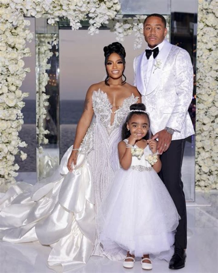 Reginae Carter Proudly Shares A Video Featuring Her Parents, Toya Johnson And Lil Wayne From Her Birthday Party