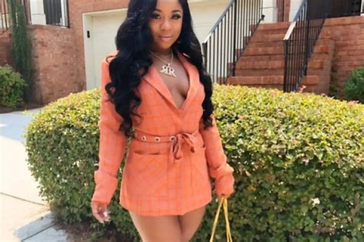 Reginae Carter Shows Off Amazing Outfits In Her Latest Photos – Fans Are In Awe