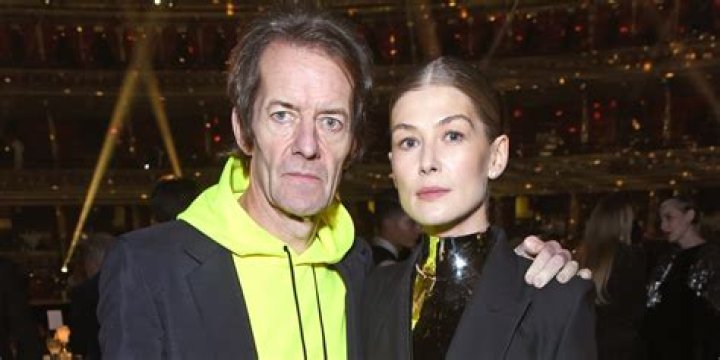 Robie Uniacke Biography - Facts, Childhood, Family Life & Achievements