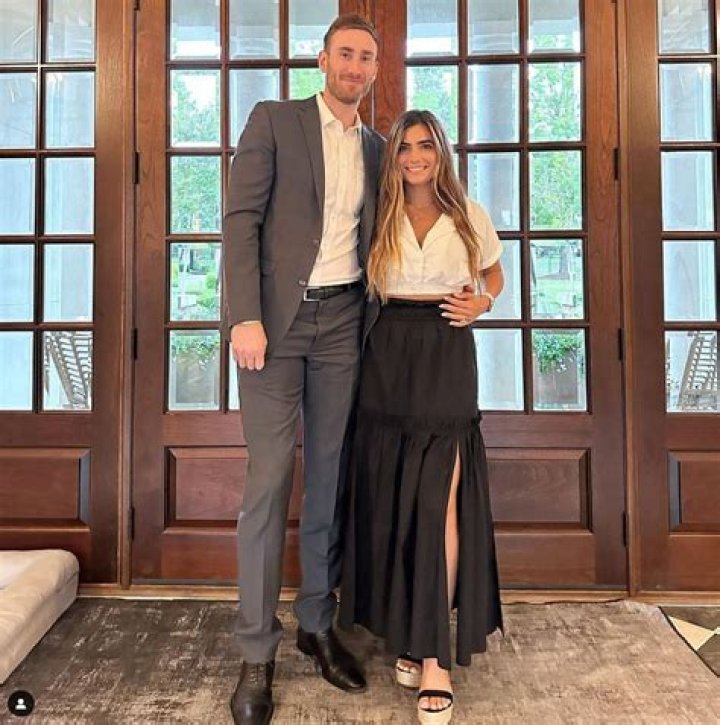 Robyn Hayward Biography – Facts, Childhood, Family Life, Achievements