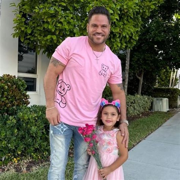 Ronnie Ortiz-Magro Gets Rid Of All The Jen Harley Photos On His Instagram Page After His Arrest