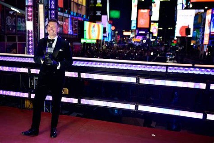 Ryan Seacrest Takes A Tumble On His Live Show – See Him Fall Backwards Along With His Chair!