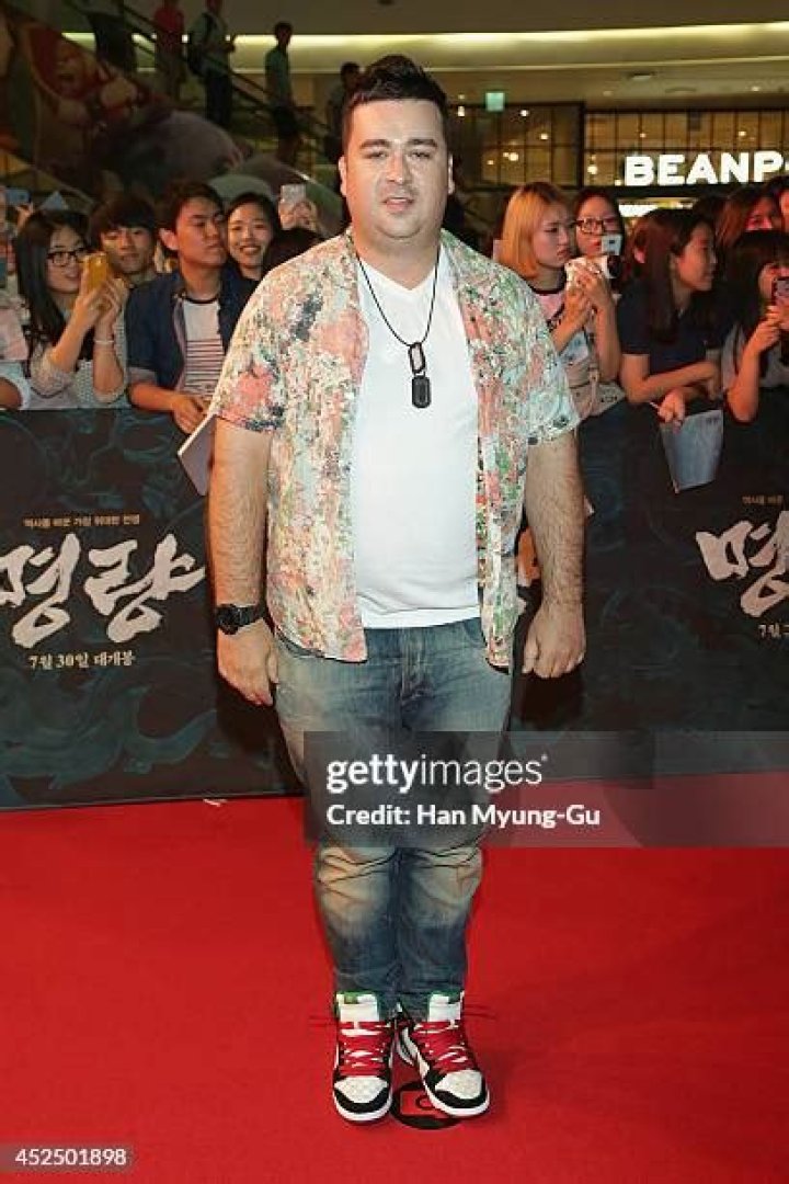 Sam Hammington Biography - Facts, Childhood, Family Life & Achievements