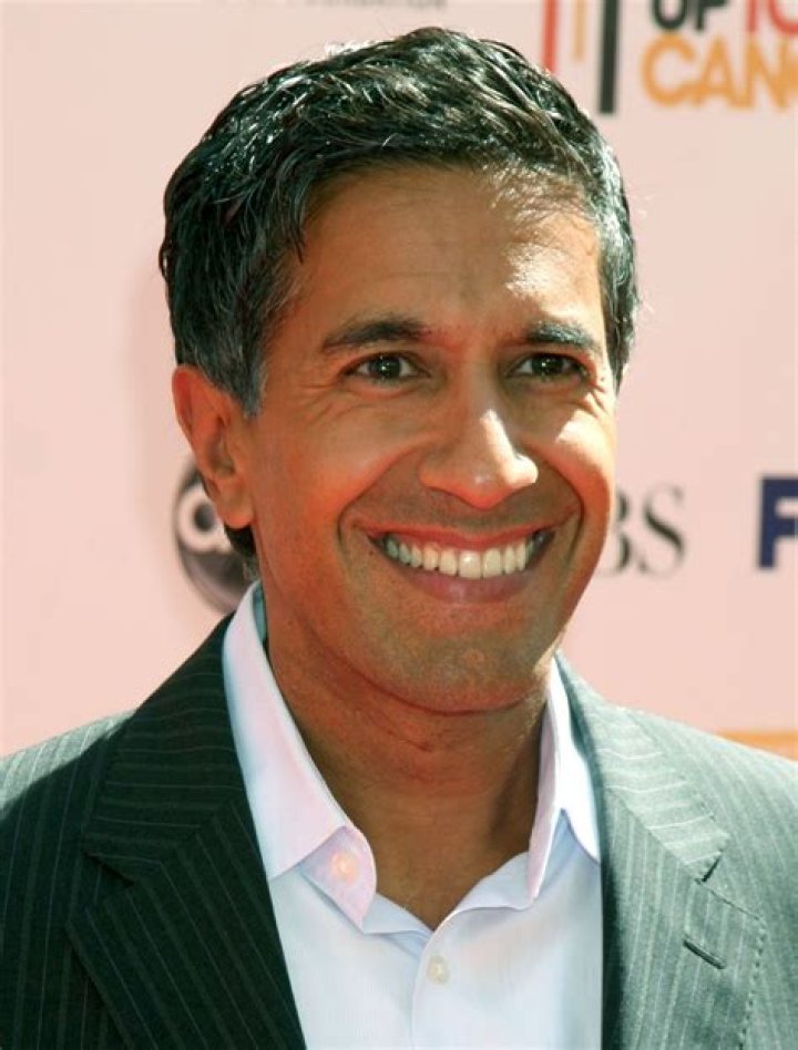 Sanjay Gupta Biography – Facts, Childhood & Achievements of the Neurosurgeon