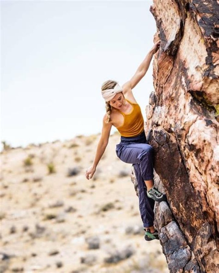 Sanni McCandless Biography - Facts, Childhood, Family Life & Achievements