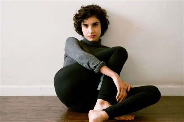 Sarah Yarkin Wiki, Boyfriend, Age, Height & Parents