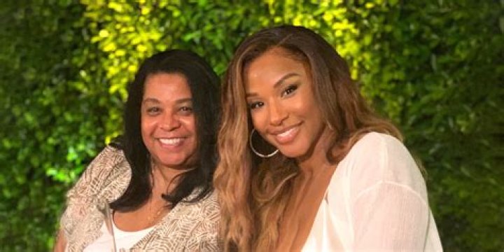 Savannah James parents: Jennifer Brinson, JK Brinson