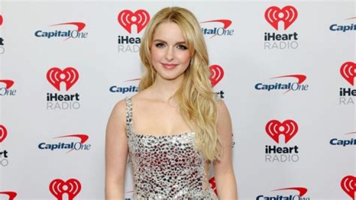 Scarlett Sage (Adult Movie Star) Biography, Age, Height, Net Worth, Movies and Boyfriend