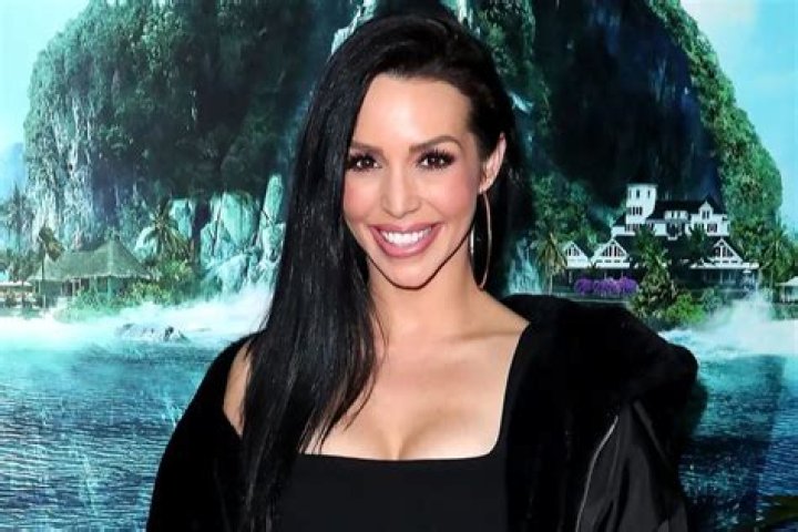 Scheana Shay Posts A First Pic Of Her Newborn Baby After Giving Birth!