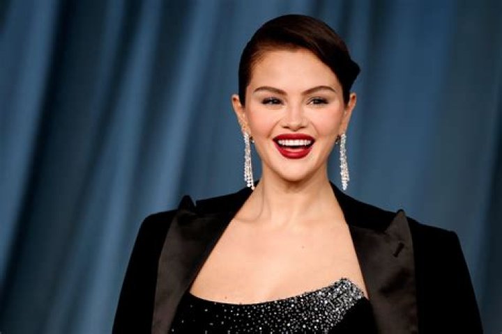 Selena Gomez Is Gorgeous In Free People Sweater Set As She Reveals She’s Taking Guitar Lessons