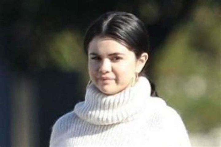 Selena Gomez Is Reportedly Hanging Out With ‘Hard Core Partiers’ After Most Recent Rehab Stint