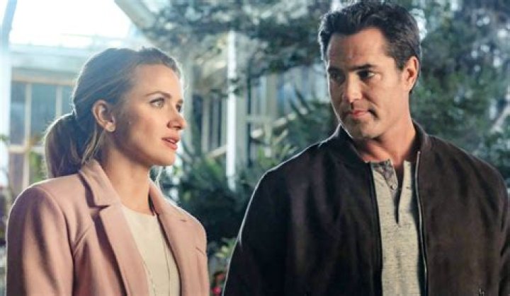 Shantel VanSanten Husband: Is She Married To Boyfriend Victor Webster?
