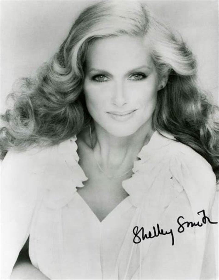 Shelley Smith (actress)’s biography, net worth, fact, career, awards and life story
