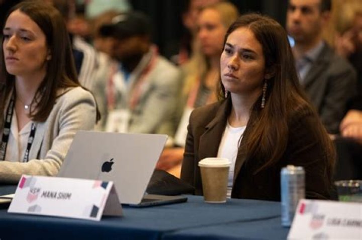 Sinead Farrelly and Mana Shim: Husband And Partner Name Revealed