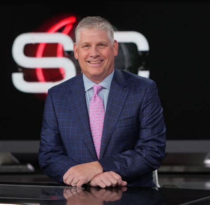 
Sports Commentator John Anderson Spent His Childhood In Green Bay, Wisconsin With His Loving Family 