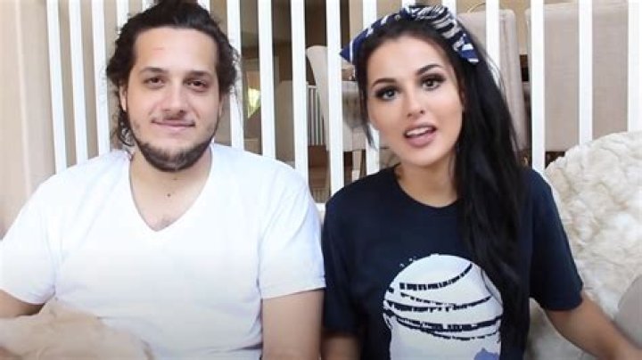 SSSniperWolf parents: Who are her father and mother?