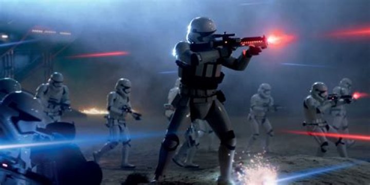 Star Wars: The Force Awakens Really Did Feature Daniel Craig As A Stormtrooper