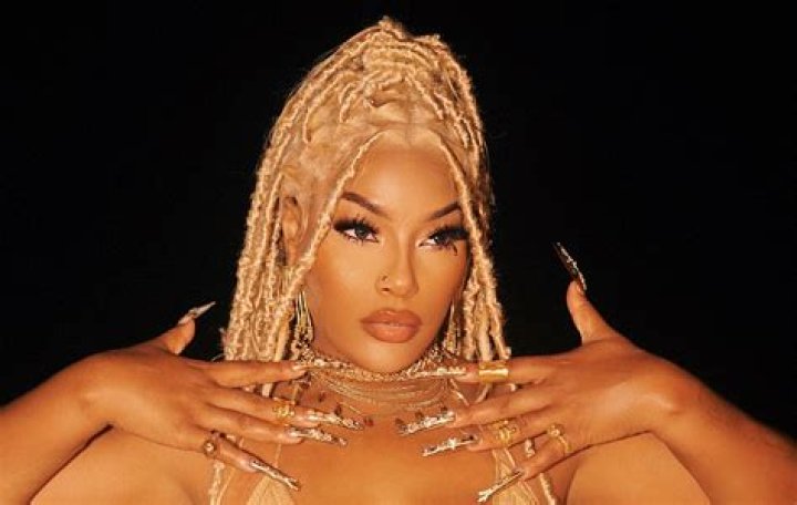 Stefflon Don – Bio, Facts, Family Life, Achievements of Rapper