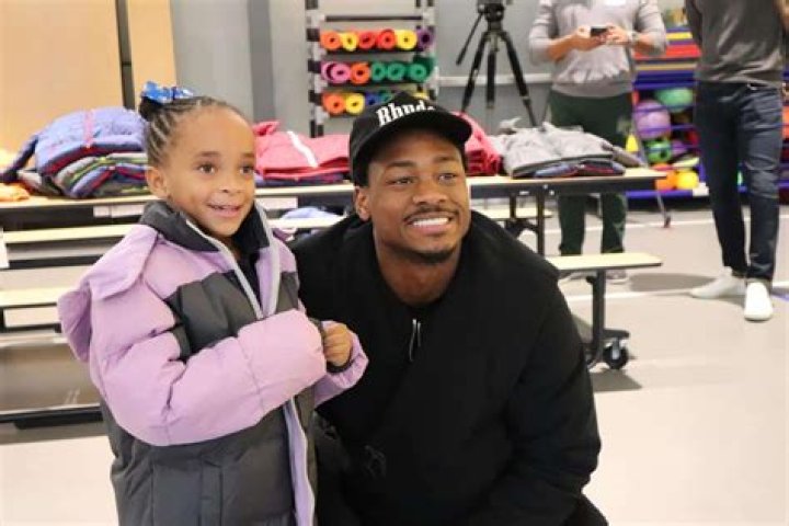 Stefon Diggs parents: Aron Diggs, Stephanie Diggs
