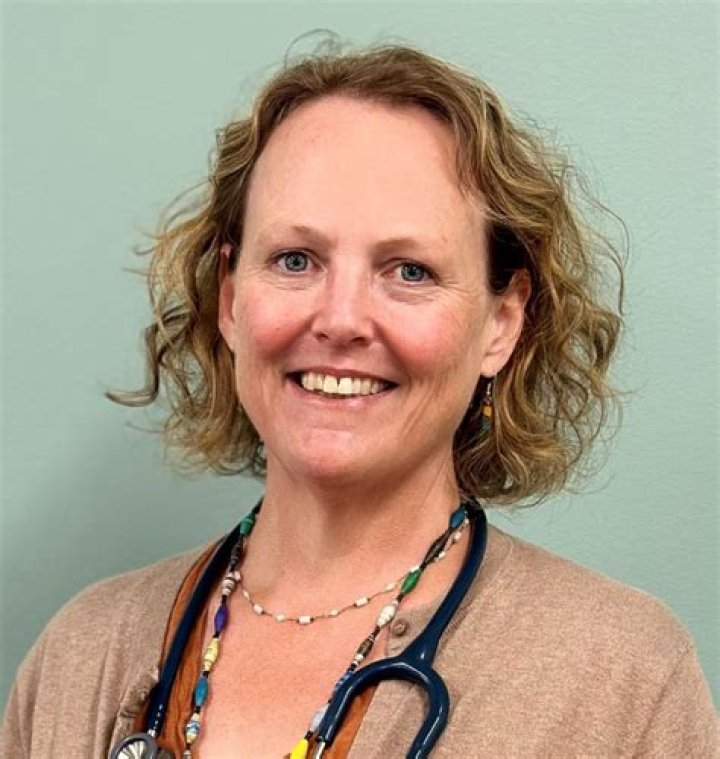 Dr. Stephanie Develle, MD – Redmond, WA