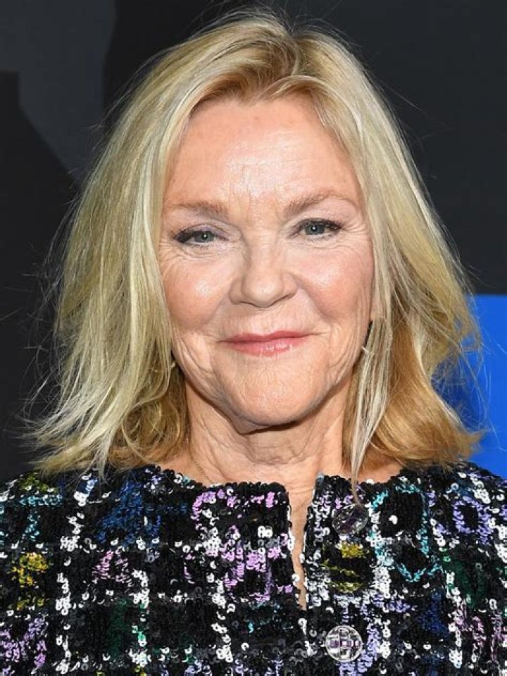 Stephanie Faracy Biography - Facts, Childhood, Family Life & Achievements