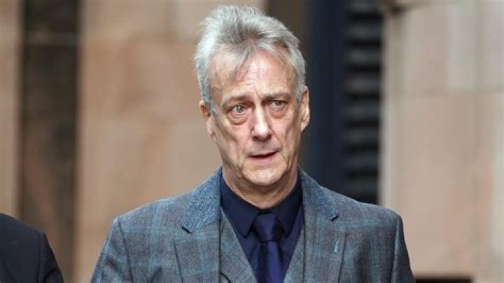 Stephen Tompkinson Biography - Facts, Childhood, Family Life & Achievements