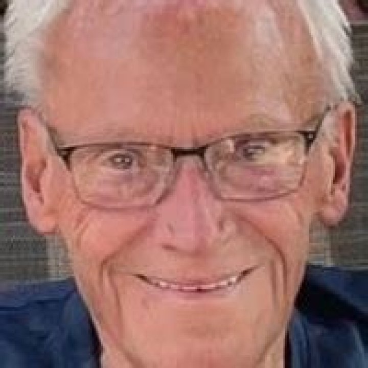 Steve Morrison Obituary and Funeral, Manager of Leeker’s Family Foods