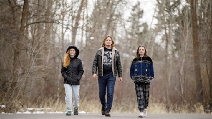 Stewart Rhodes children: Dakota Adams, Sedona Adams, Sequoia Adams, others