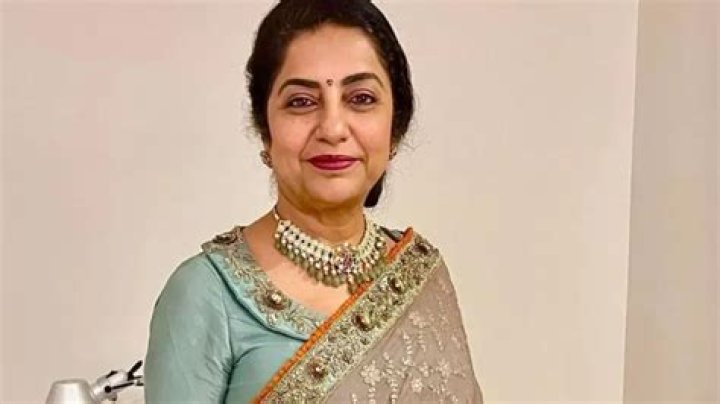 
Suhasini Maniratnam Height, Weight, Net Worth, Age, Birthday, Wikipedia, Who, Instagram, Biography 