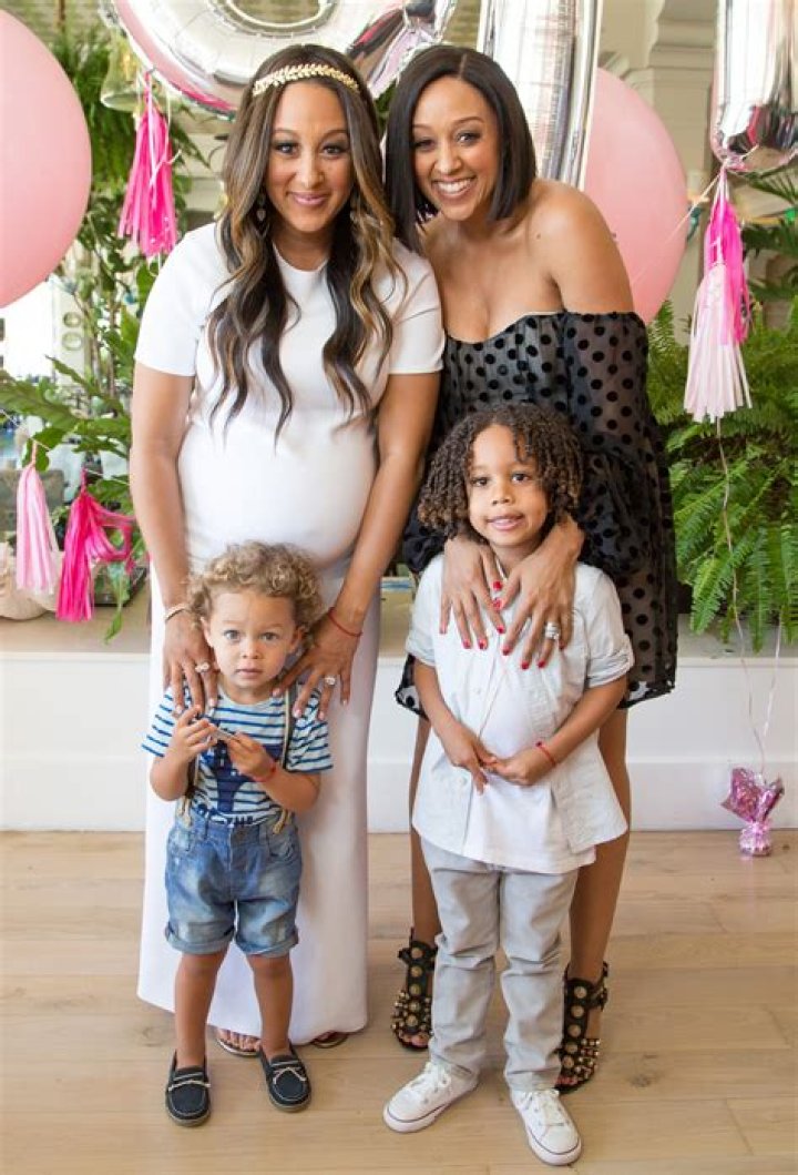 Tamera Mowry Biography - Facts, Childhood, Family Life & Achievements