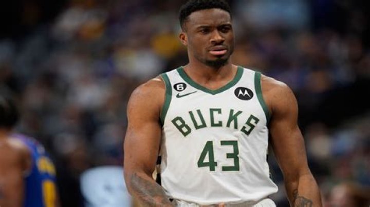 Thanasis Antetokounmpo Biography - Facts, Childhood, Family Life & Achievements