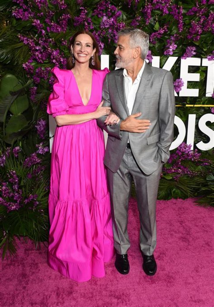 The Real Reason George Clooney And Julia Roberts Never Dated