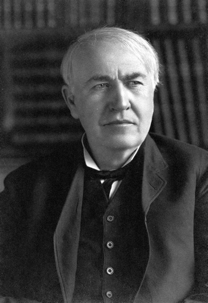Thomas Edison Biography - Facts, Childhood, Family Life & Achievements
