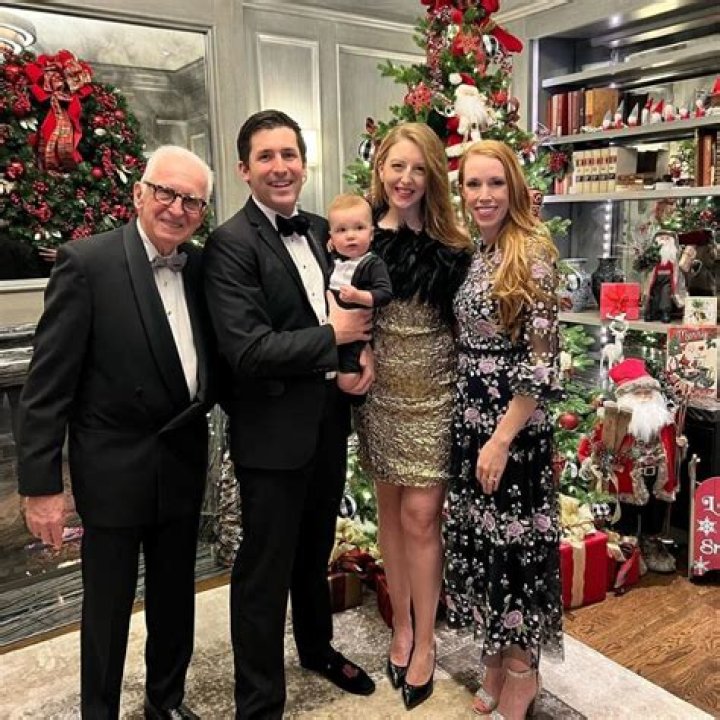 Tim Means Age, Wiki, Biography, Wife, Children, Salary, Net Worth, Parents