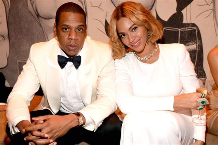 Tina Knowles Gets Reminded That Jay-Z And Beyonce’s Have A Huge Age Gap After Attack On R. Kelly