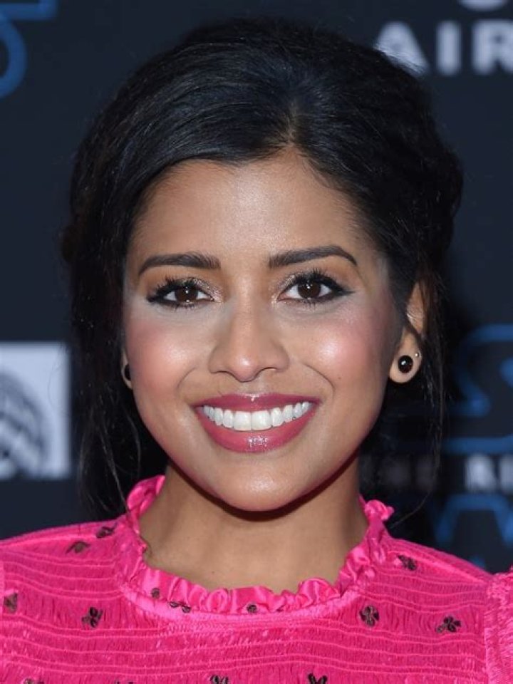 Tiya Sircar Biography - Facts, Childhood, Family Life & Achievements