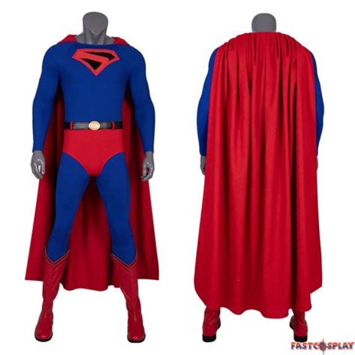 Tom Welling Refused To Wear Superman Costume In Crisis On Infinite Earths