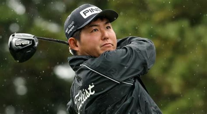 Tomoyasu Sugiyama Wiki, age, wife, children, parents, golf world ranking, net worth