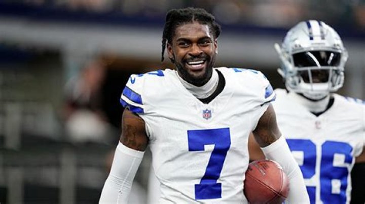 How tall is Trevon Diggs?